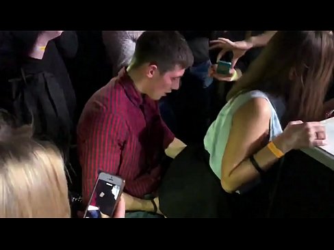 ❤️ Tunay na sex sa isang Russian nightclub. Ang 18-taong-gulang na batang babae na Ruso sa anus at puki ay nakipagkamay sa isang nightclub Homemade porn sa tl.port-amurasso.ru ️❤